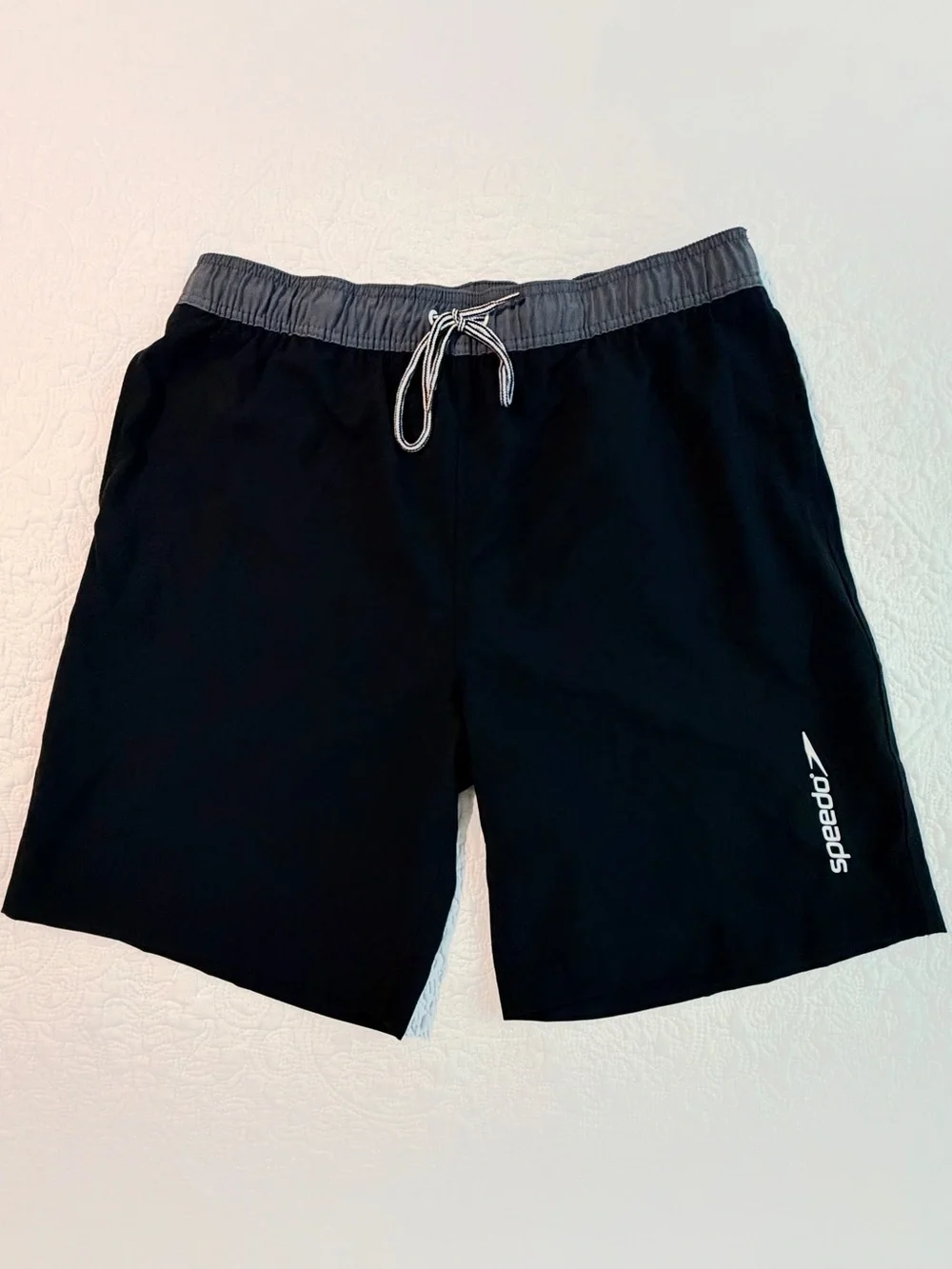 Speedo | Men's Swim Trunks | Black & Grey | Waistband Size XL